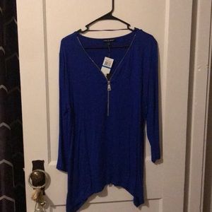 Cable & Gauge Zip Top NWT!